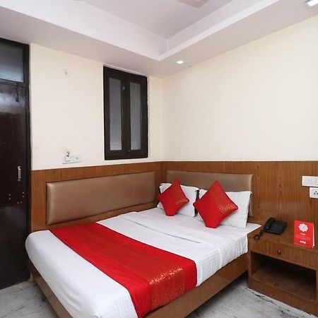 Oyo Flagship 12739 Mahesh Inn New Delhi Exteriör bild