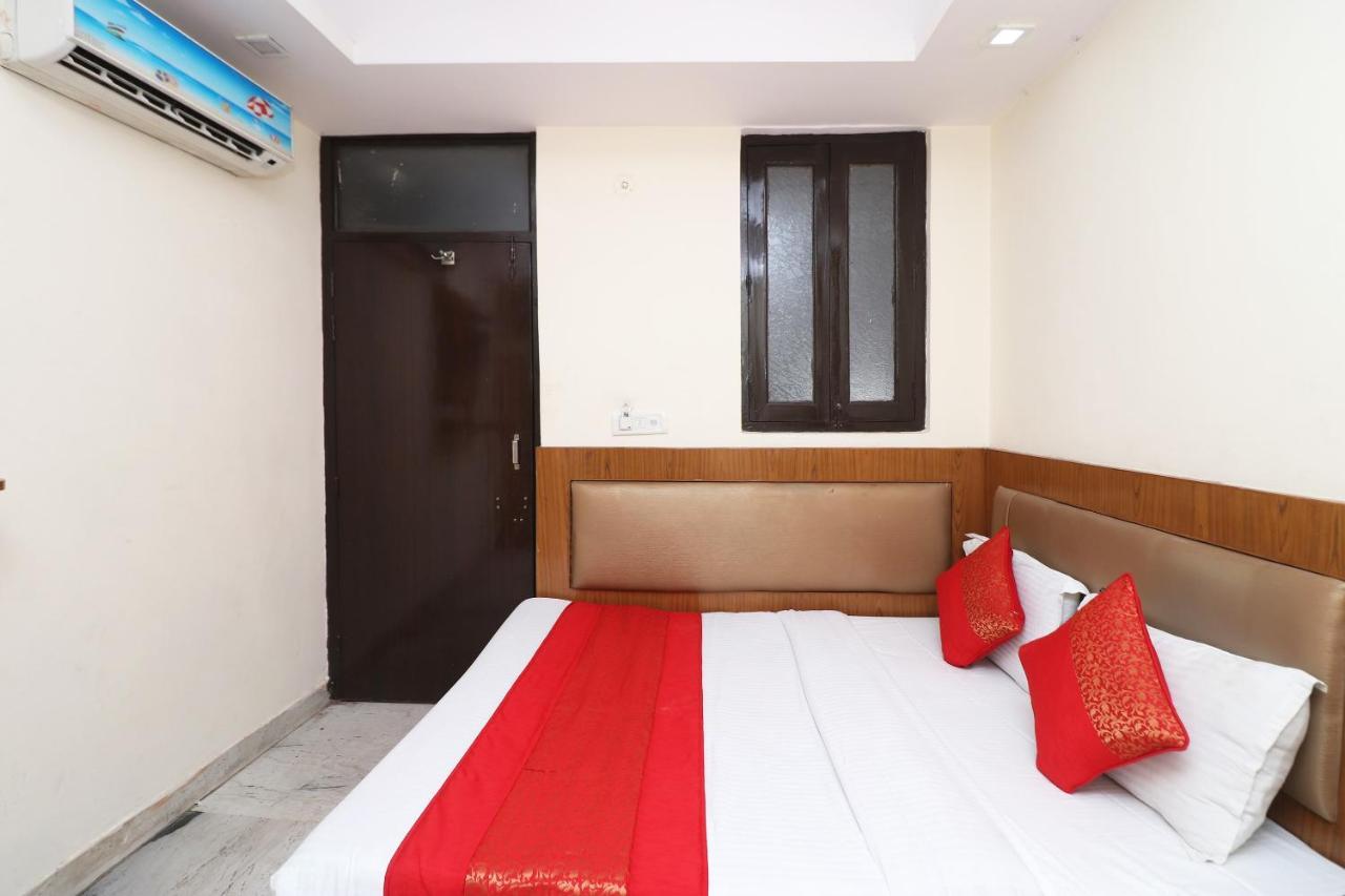 Oyo Flagship 12739 Mahesh Inn New Delhi Exteriör bild