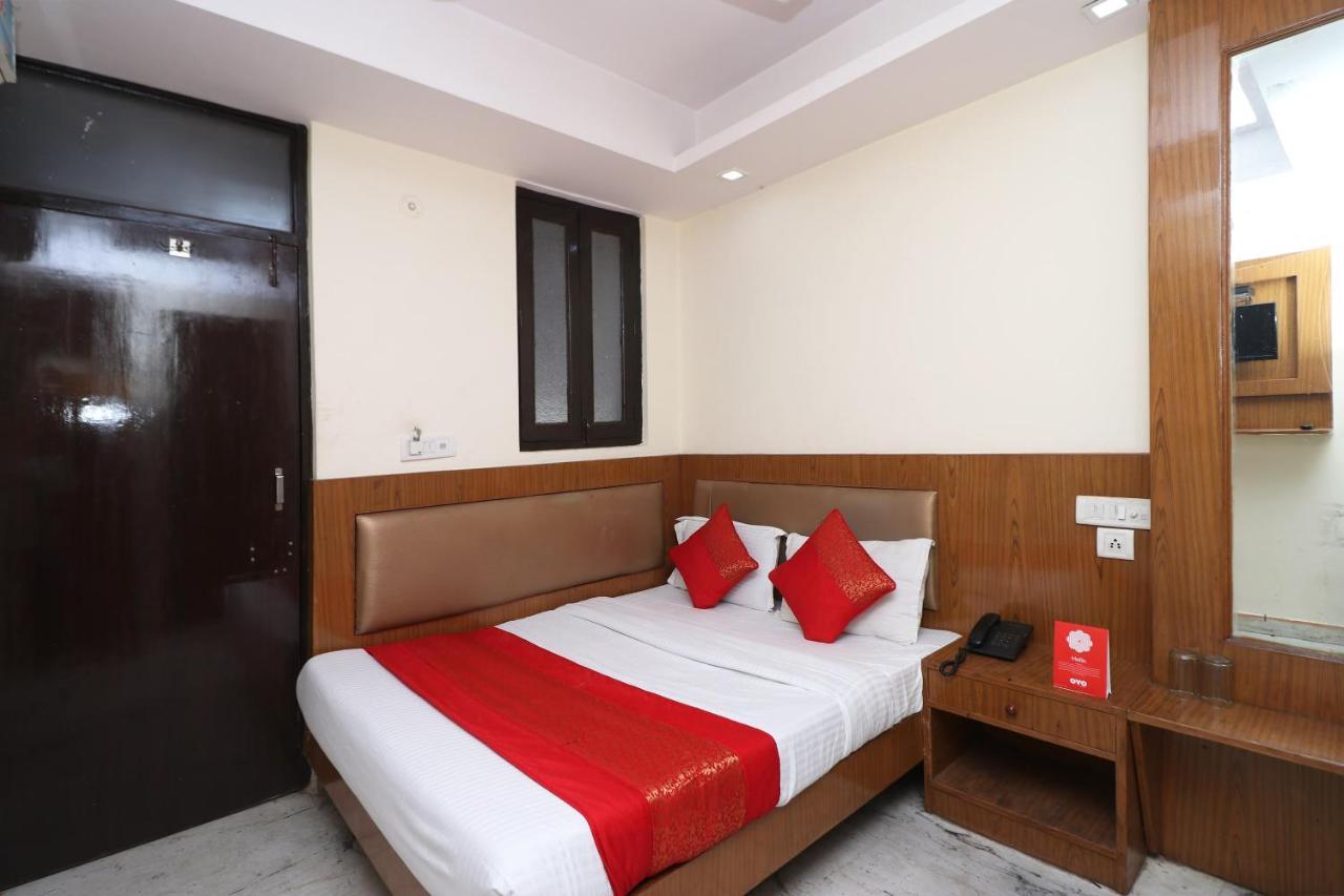 Oyo Flagship 12739 Mahesh Inn New Delhi Exteriör bild