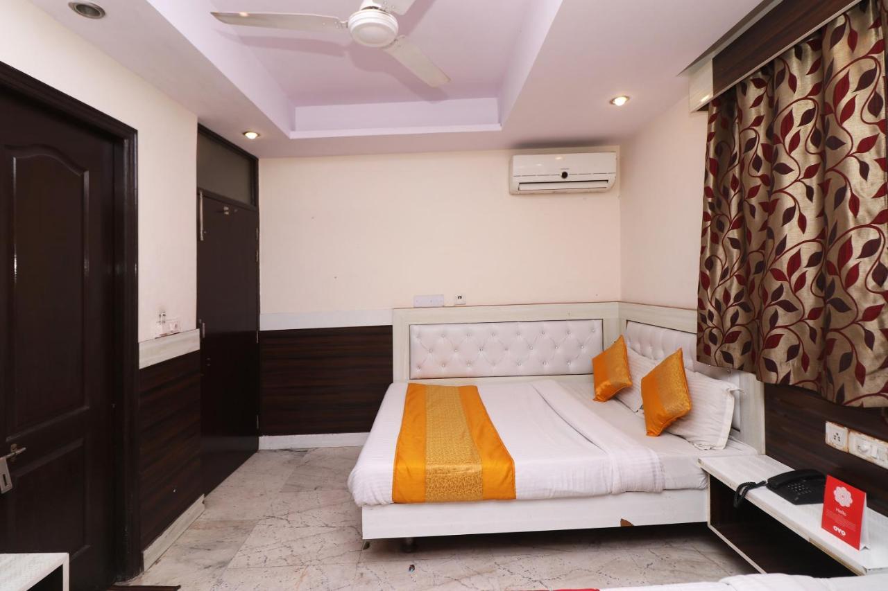 Oyo Flagship 12739 Mahesh Inn New Delhi Exteriör bild